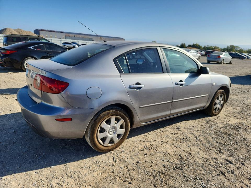 Zdjęcie 3 z aukcji – 2006 MAZDA 3 z VIN JM1BK12F961511171