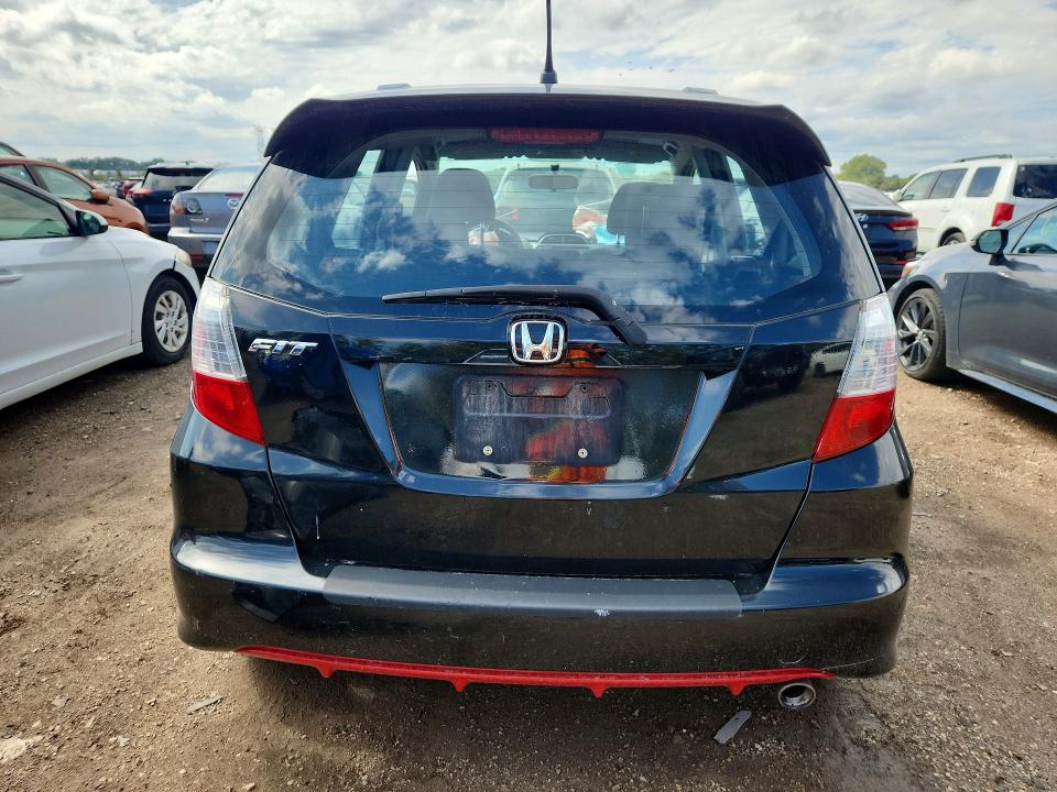 Photo 6 from auction – 2011 HONDA FIT with VIN JHMGE8H55BC014264