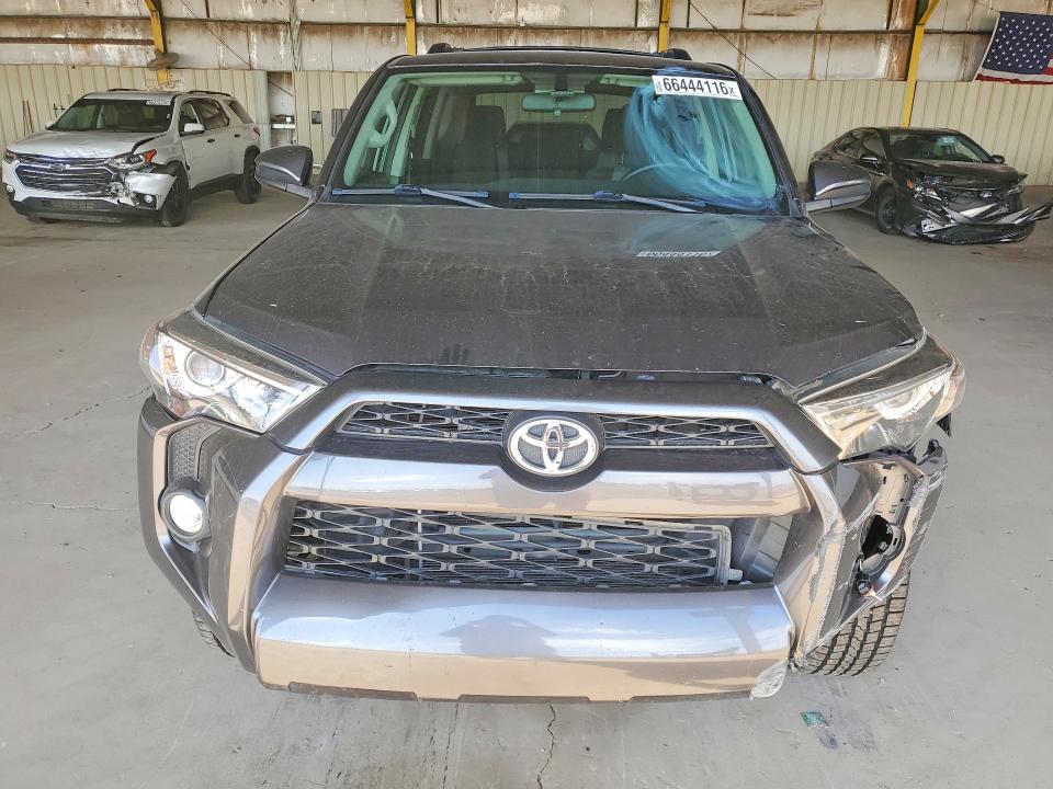 Photo 5 from auction – 2019 TOYOTA 4RUNNER with VIN JTEBU5JR0K5667577