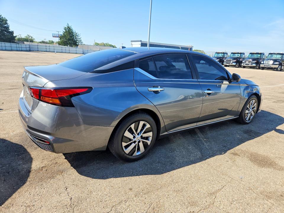 Photo 3 from auction – 2020 NISSAN ALTIMA with VIN 1N4BL4BV2LC183023
