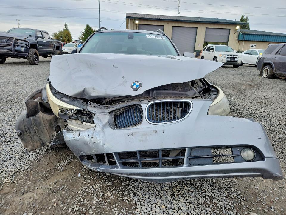 Photo 5 from auction – 2006 BMW 530 with VIN WBANN73576CN01057