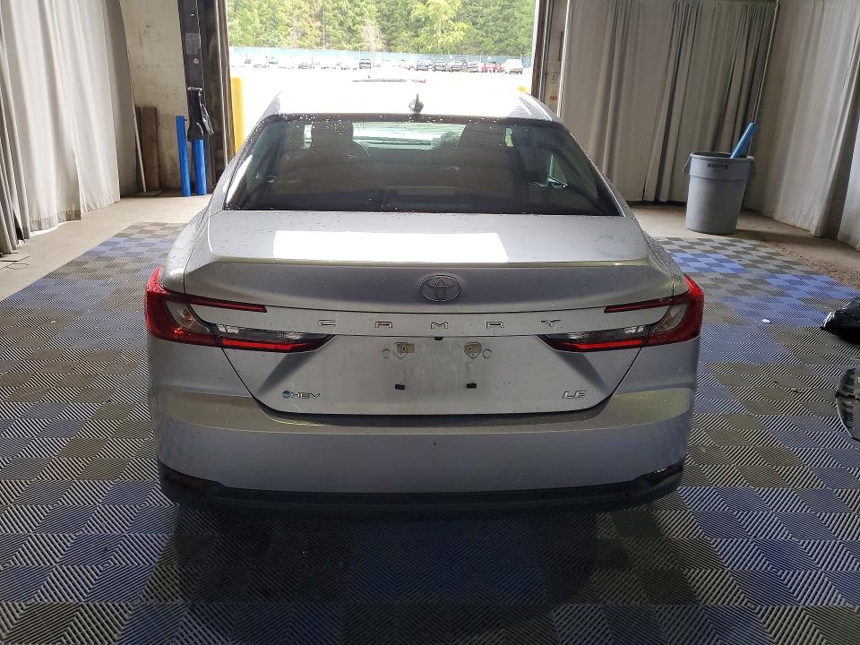 Photo 6 from auction – 2026 TOYOTA CAMRY with VIN 4T1DAACK3TU690613