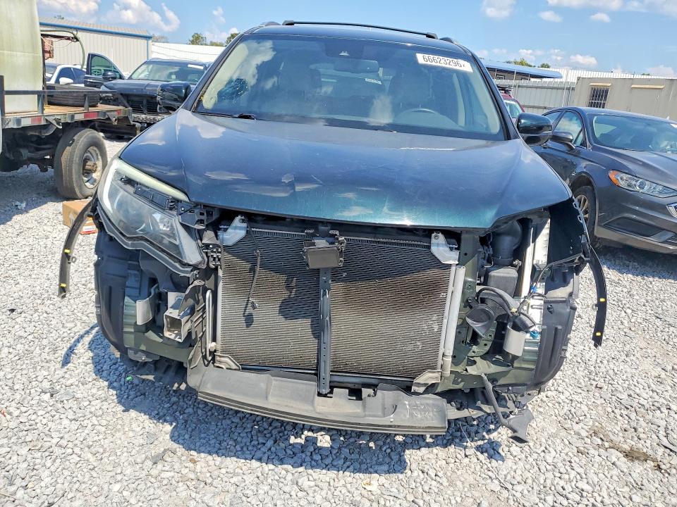 Photo 5 from auction – 2017 HONDA PILOT with VIN 5FNYF5H94HB022887