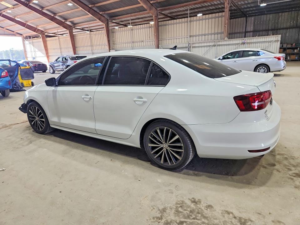 Снимка 2 от търг – 2016 VOLKSWAGEN JETTA с VIN 3VWD17AJXGM397302