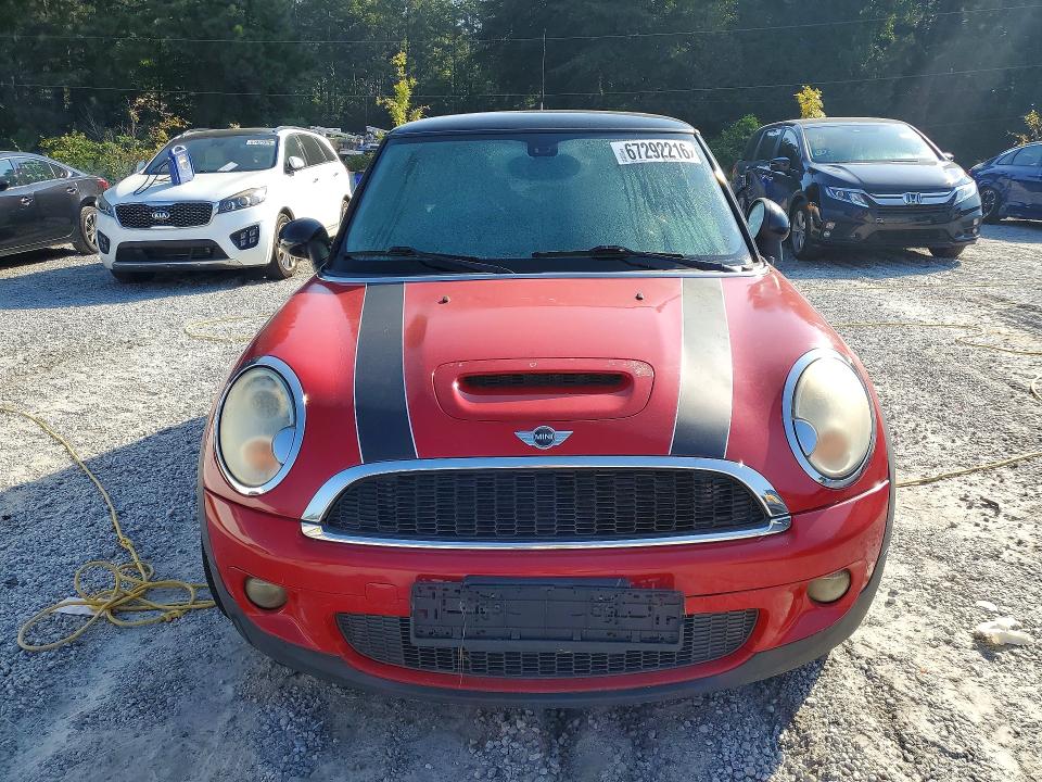 Photo 5 from auction – 2007 MINI COOPER with VIN WMWMF73567TL90253