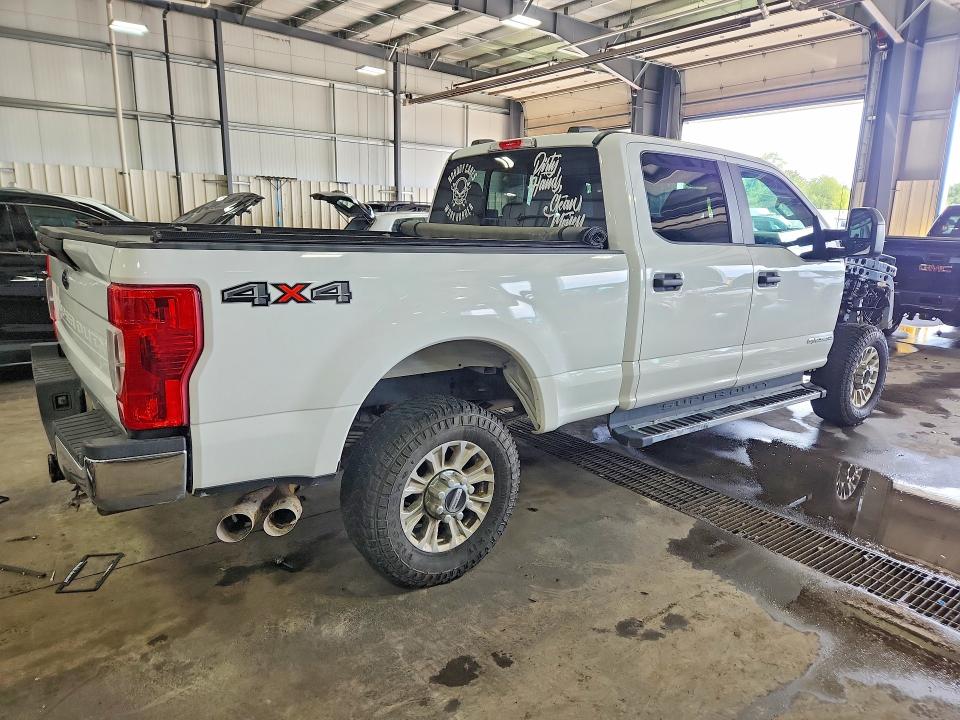 Photo 3 from auction – 2021 FORD F350 with VIN 1FT8W3BT1MEC48888