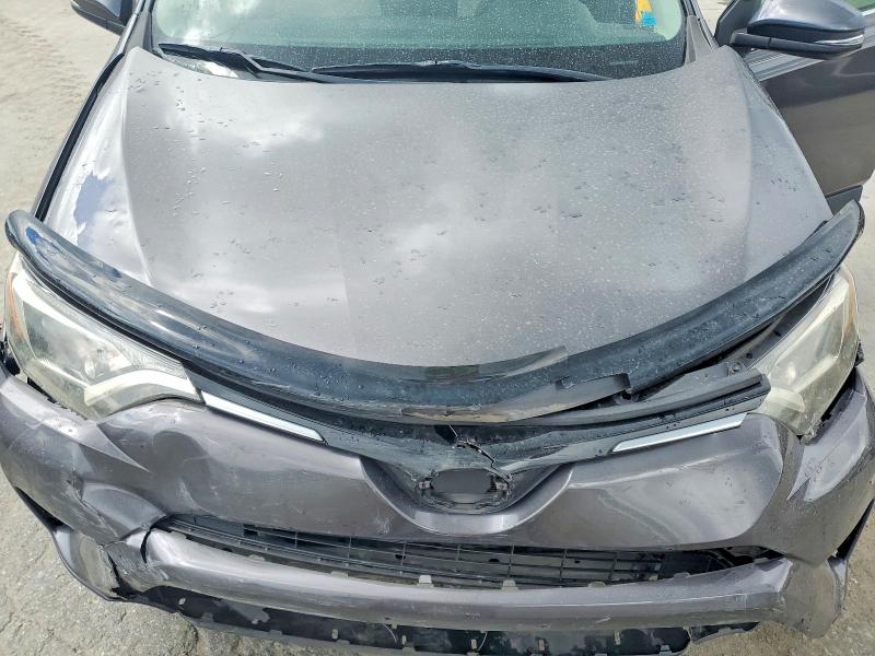 Photo 12 from auction – 2017 TOYOTA RAV4 with VIN 2T3WFREV9HW318112