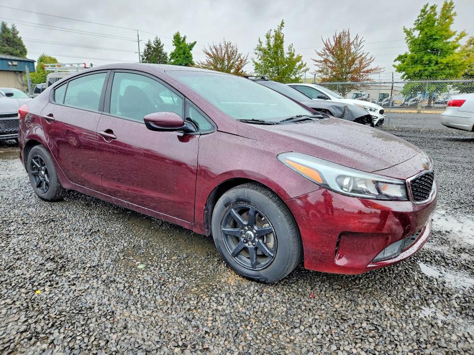 Photo 4 from auction – 2017 KIA FORTE with VIN 3KPFK4A75HE031867