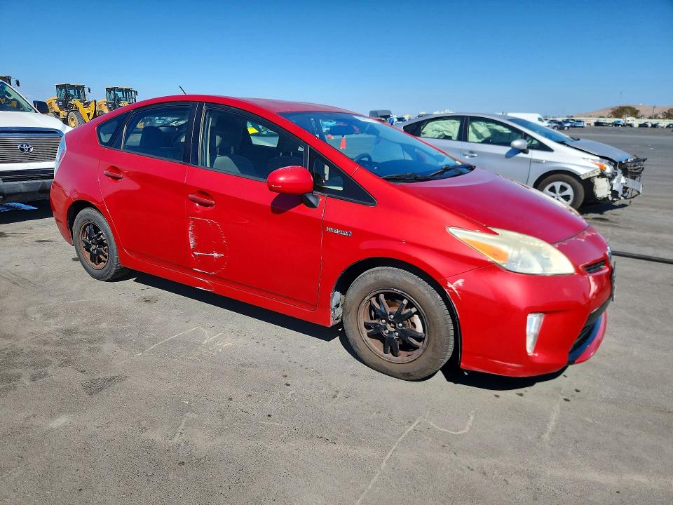 Photo 4 from auction – 2013 TOYOTA PRIUS with VIN JTDKN3DU8D5583659