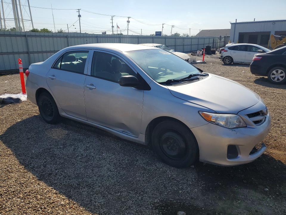 Photo 4 from auction – 2011 TOYOTA COROLLA with VIN 2T1BU4EE4BC711833