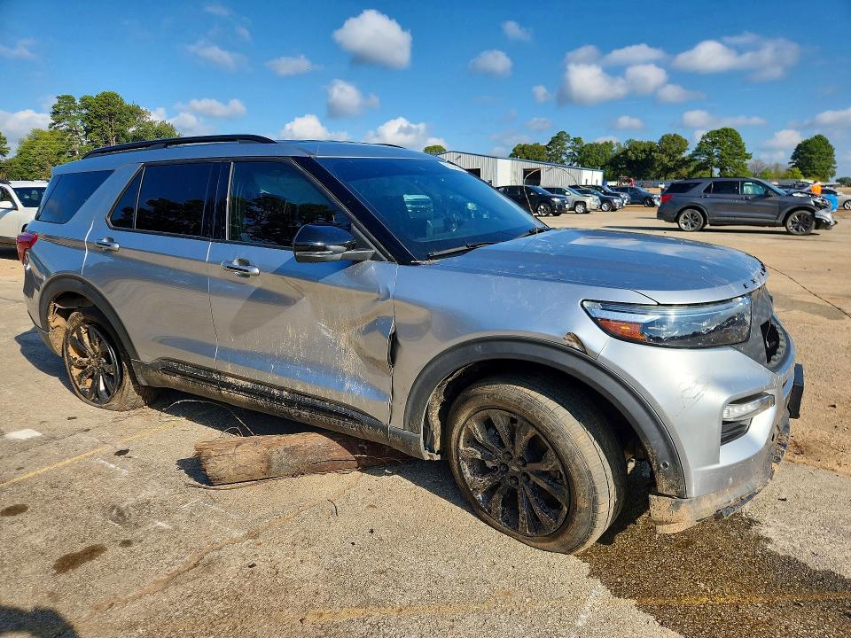 Photo 4 from auction – 2020 FORD EXPLORER with VIN 1FM5K8GCXLGA52483