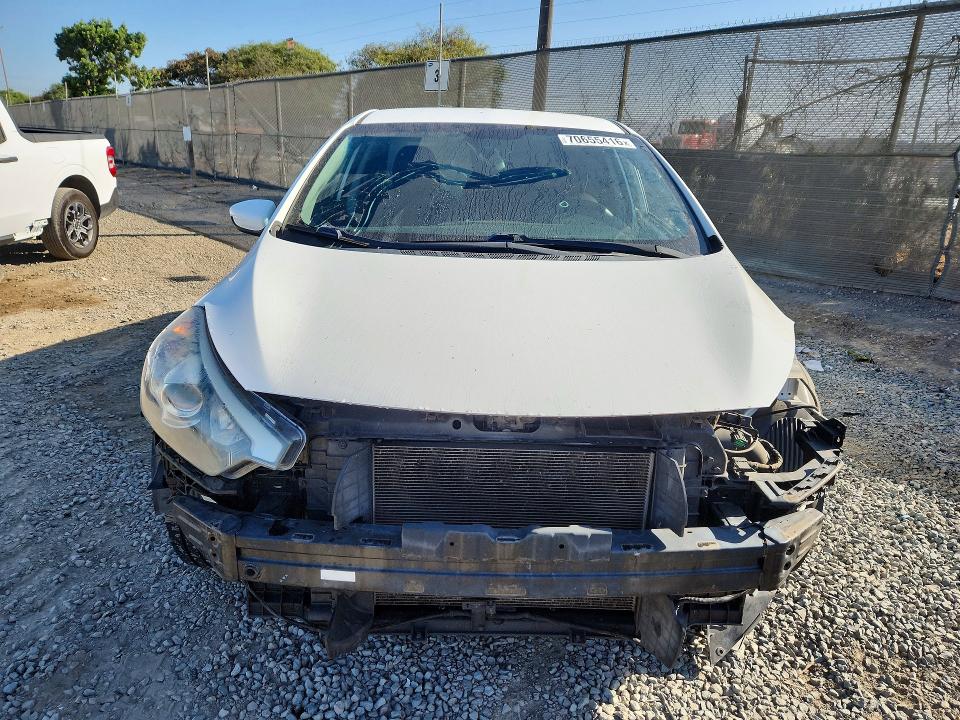 Photo 5 from auction – 2016 KIA FORTE with VIN KNAFK4A61G5617352