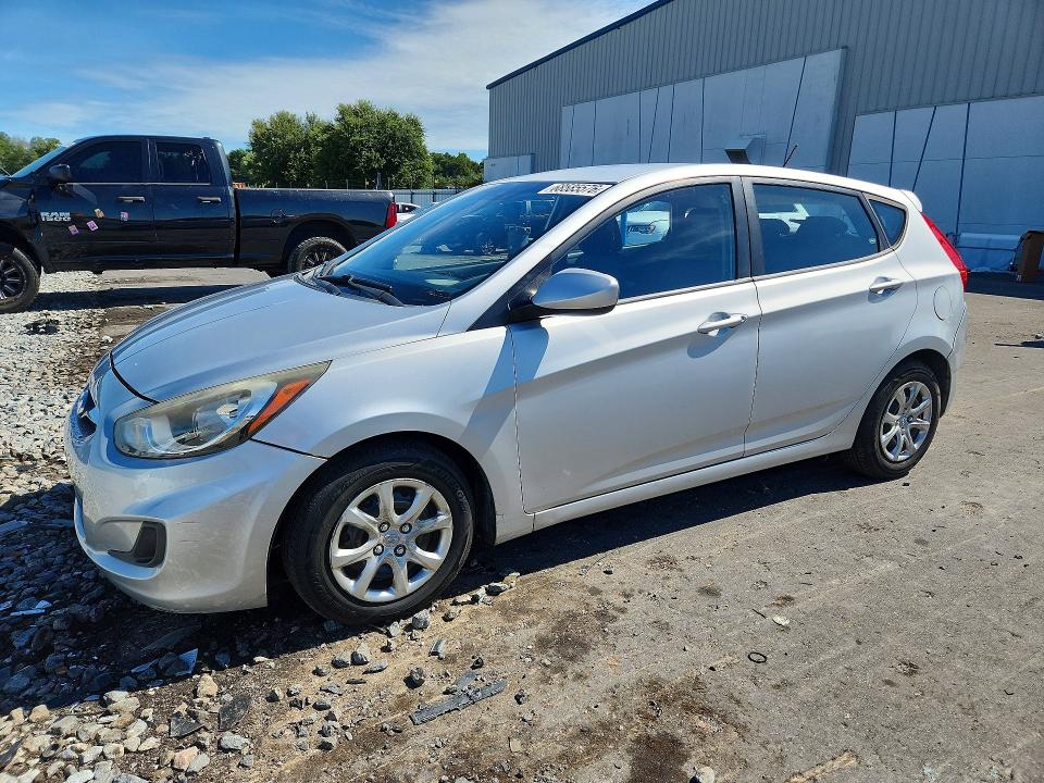 2013 HYUNDAI ACCENT - Търг №68585576