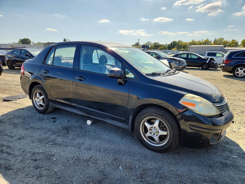 Zdjęcie 4 z aukcji – 2009 NISSAN VERSA z VIN 3N1BC11E89L391319