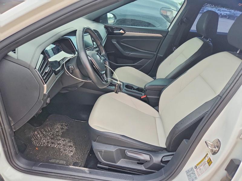 Photo 7 from auction – 2019 VOLKSWAGEN JETTA with VIN 3VWCB7BU3KM218284