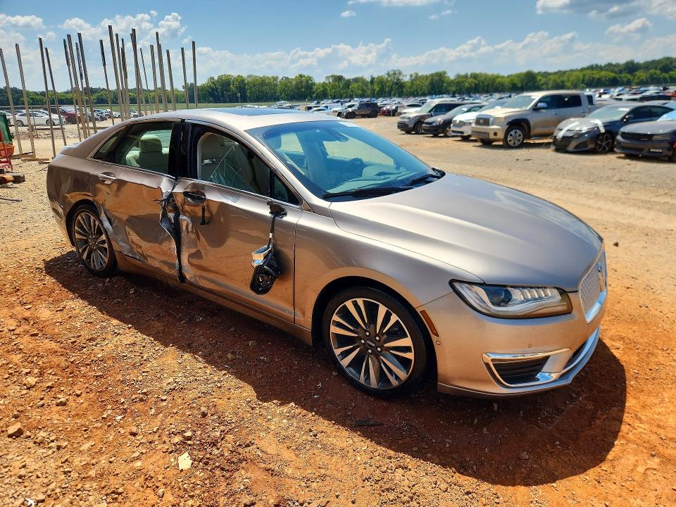 Zdjęcie 4 z aukcji – 2020 LINCOLN MKZ z VIN 3LN6L5E9XLR619081