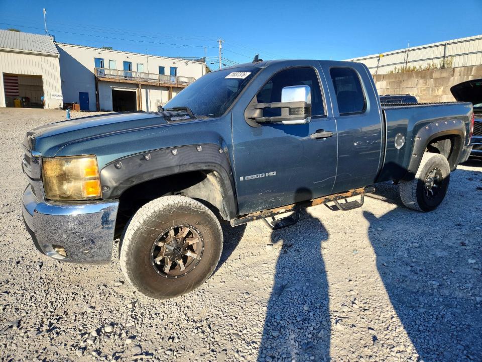 CHEVROLET SILVERADO 2008 с VIN 1GCHK29K28E121205 - Снимка от търг