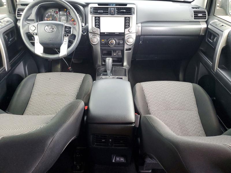 Photo 8 from auction – 2024 TOYOTA 4RUNNER with VIN JTEEU5JR8R5312891