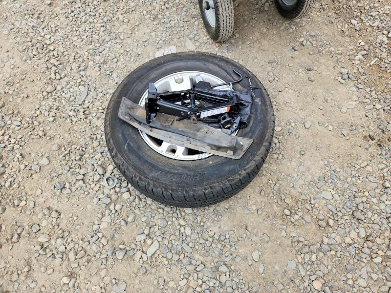 Photo 13 from auction – 2003 FORD ESCAPE with VIN 1FMCU93103KA21073