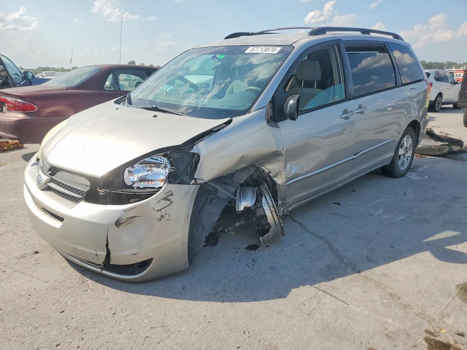 TOYOTA SIENNA 2004 with VIN 5TDZA23C74S148171 - Photo from auction