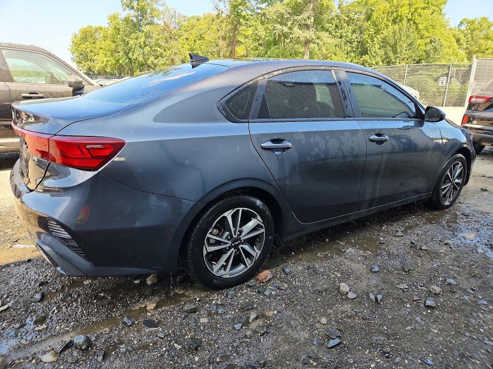 Photo 3 from auction – 2024 KIA FORTE with VIN 3KPF24AD1RE755031