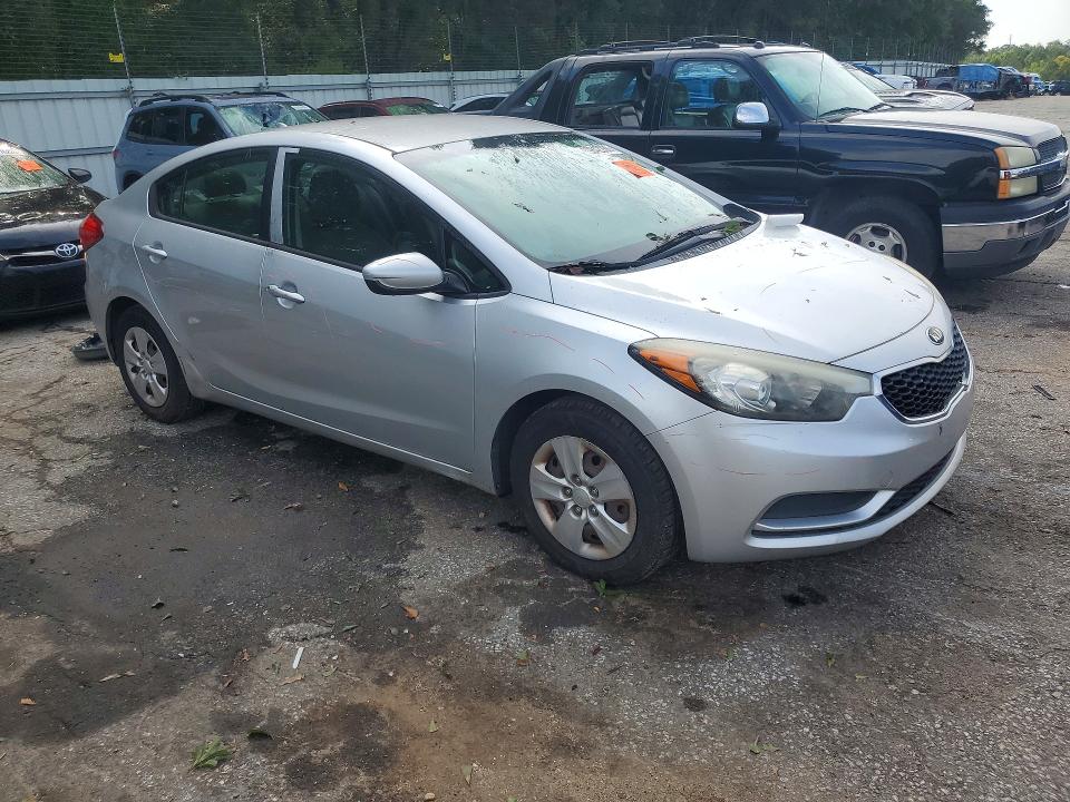 Снимка 4 от търг – 2014 KIA FORTE с VIN KNAFK4A66E5144318