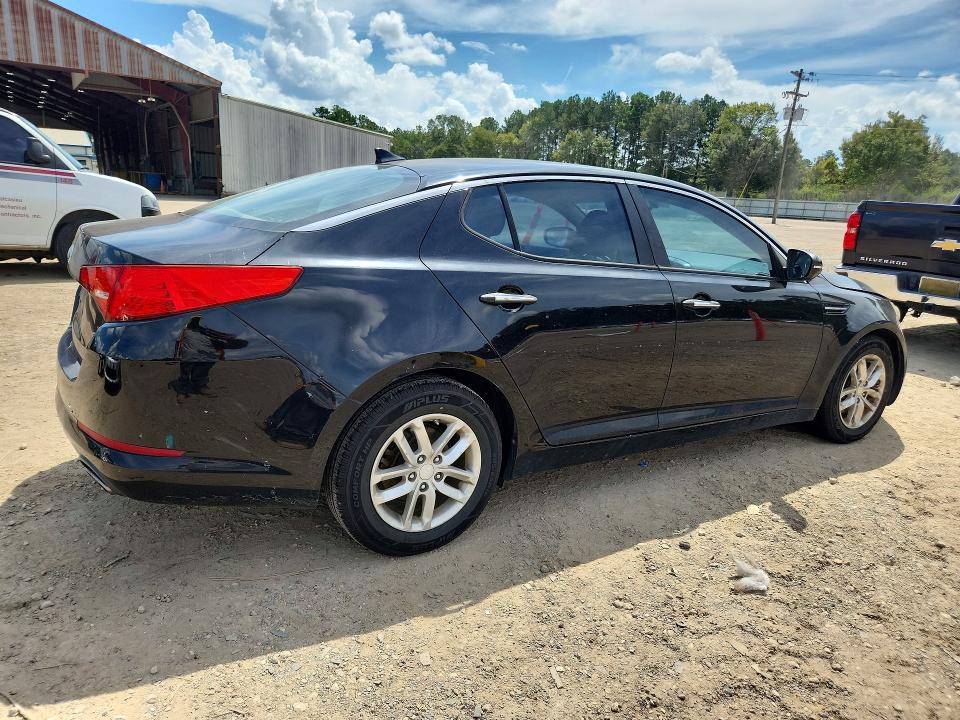 Photo 3 from auction – 2013 KIA OPTIMA with VIN 5XXGM4A70DG221656
