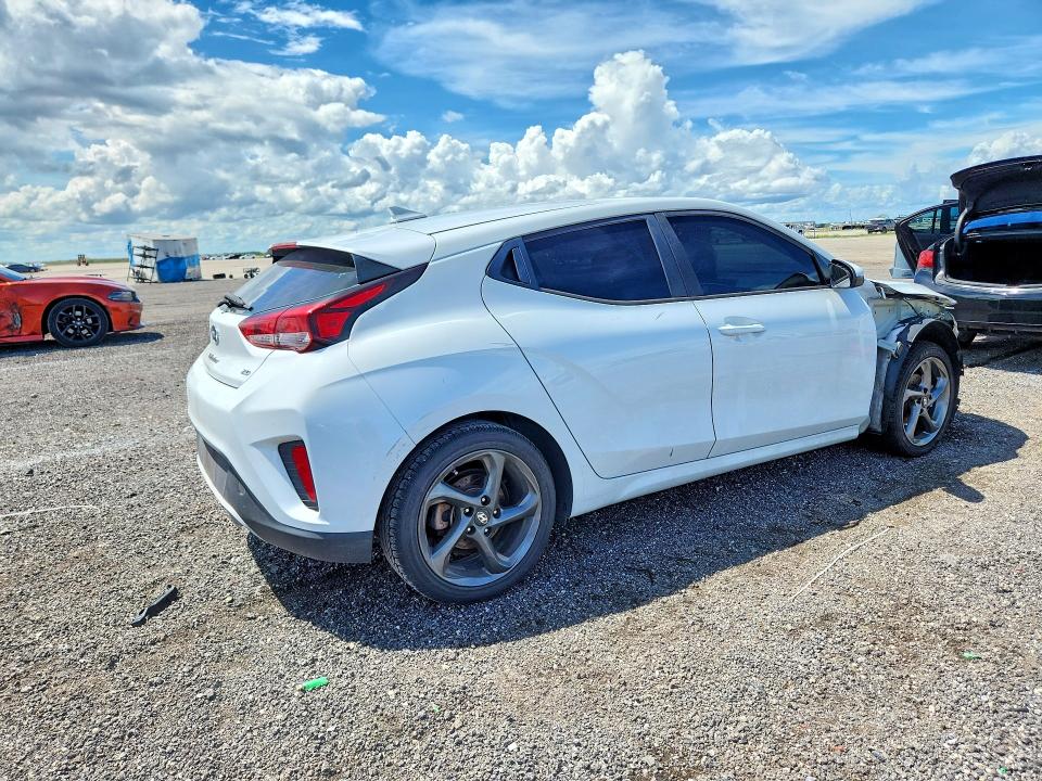Photo 3 from auction – 2019 HYUNDAI VELOSTER with VIN KMHTG6AF7KU016993