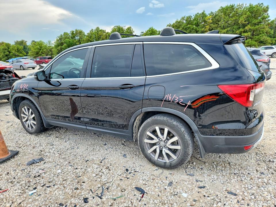 Photo 2 from auction – 2021 HONDA PILOT with VIN 5FNYF5H53MB038814