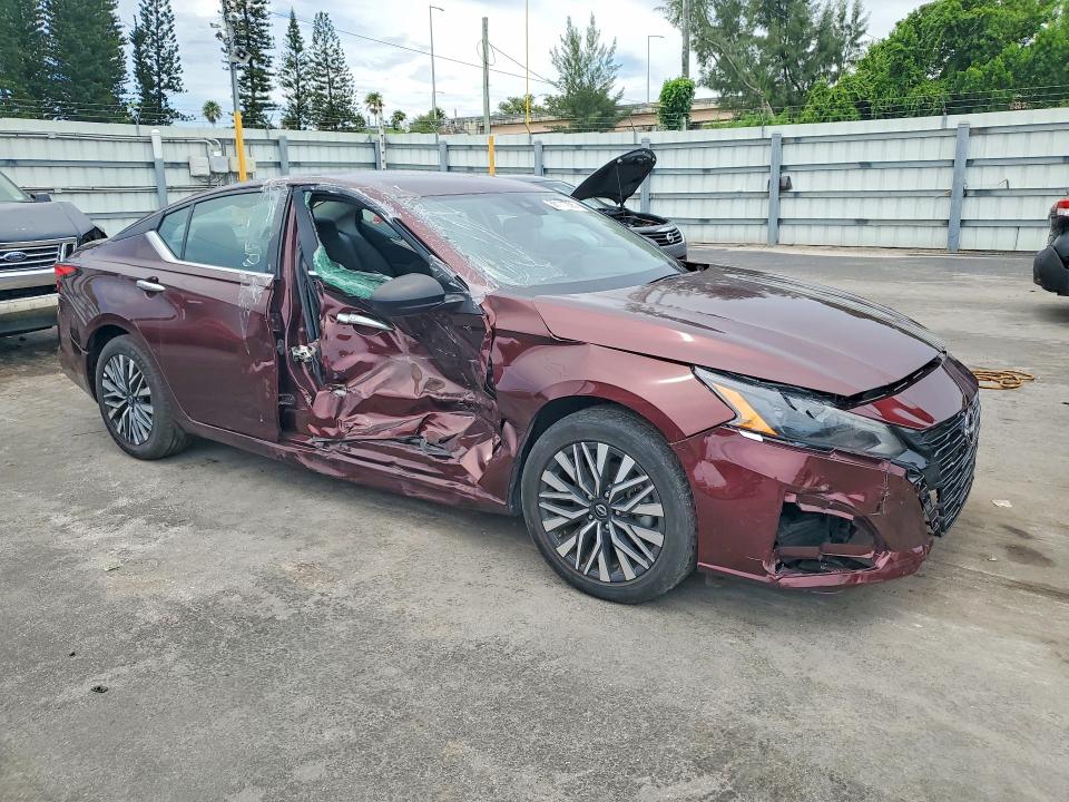 Photo 4 from auction – 2024 NISSAN ALTIMA with VIN 1N4BL4DV7RN360014