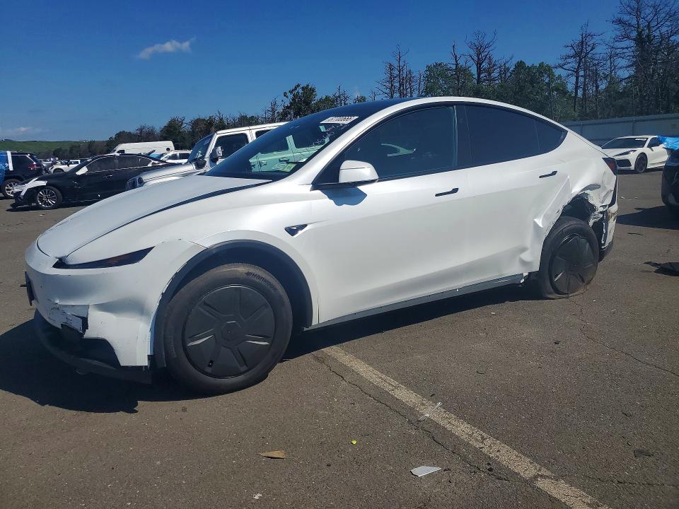 TESLA MODEL Y 2026 with VIN 7SAYGDED8TA735431 - Photo from auction
