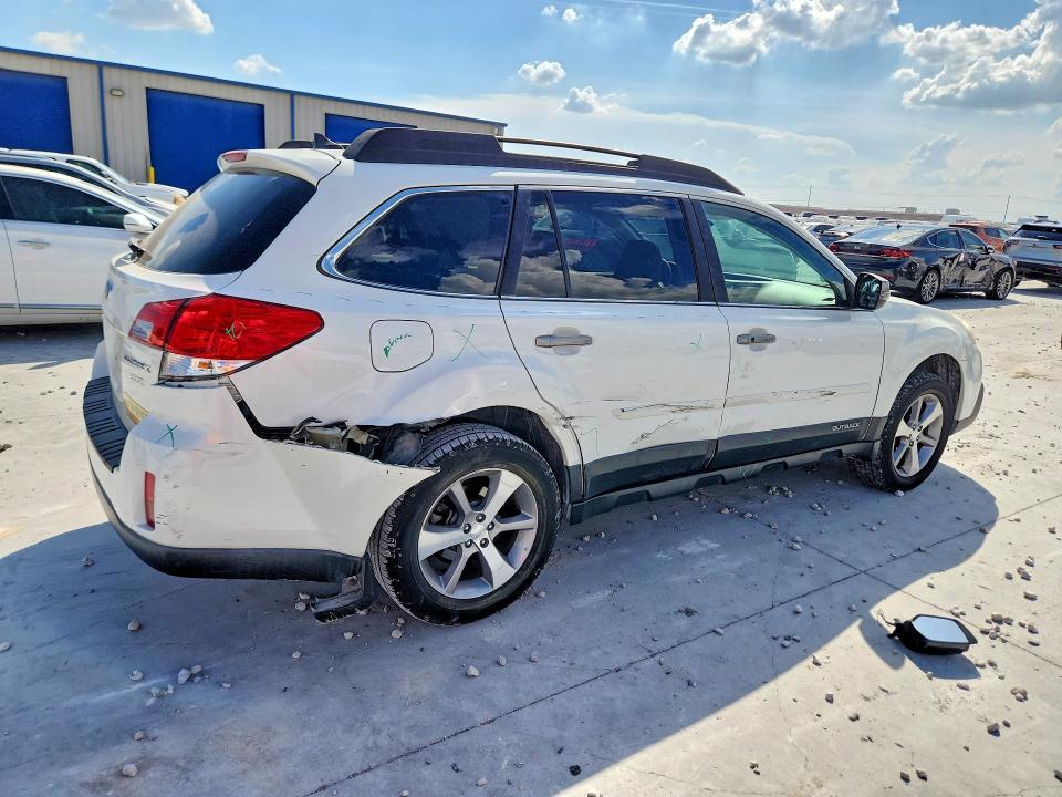 Zdjęcie 3 z aukcji – 2013 SUBARU OUTBACK z VIN 4S4BRCSC6D3259308