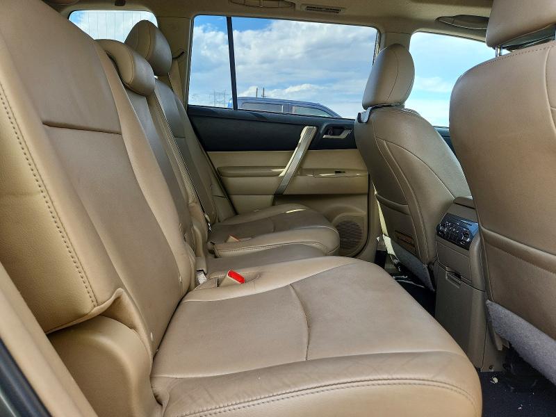 Снимка 11 от търг – 2012 TOYOTA HIGHLANDER с VIN 5TDBK3EH9CS168966