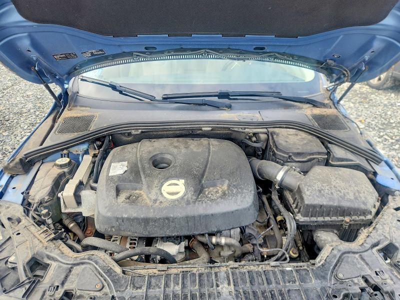Photo 11 from auction – 2015 VOLVO V60 with VIN YV140MEM2F1229541