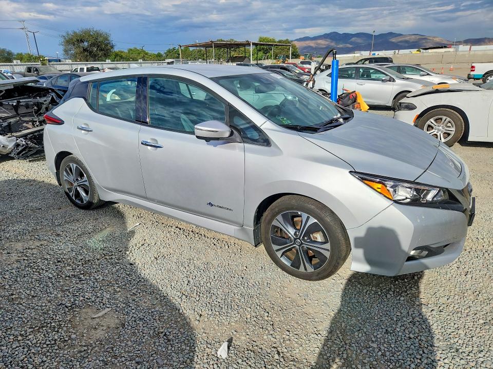 Photo 4 from auction – 2018 NISSAN LEAF with VIN 1N4AZ1CP9JC305625