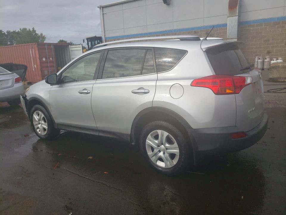 Photo 2 from auction – 2013 TOYOTA RAV4 with VIN JTMBFREV6D5014056