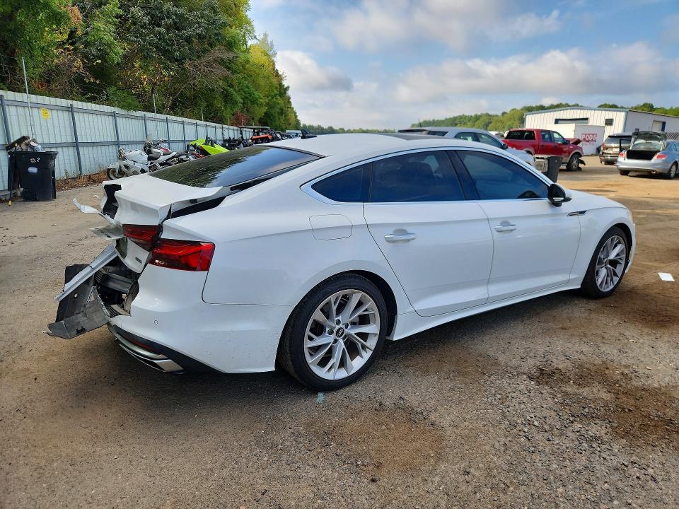 Photo 3 from auction – 2021 AUDI A5 with VIN WAUABCF53MA033476