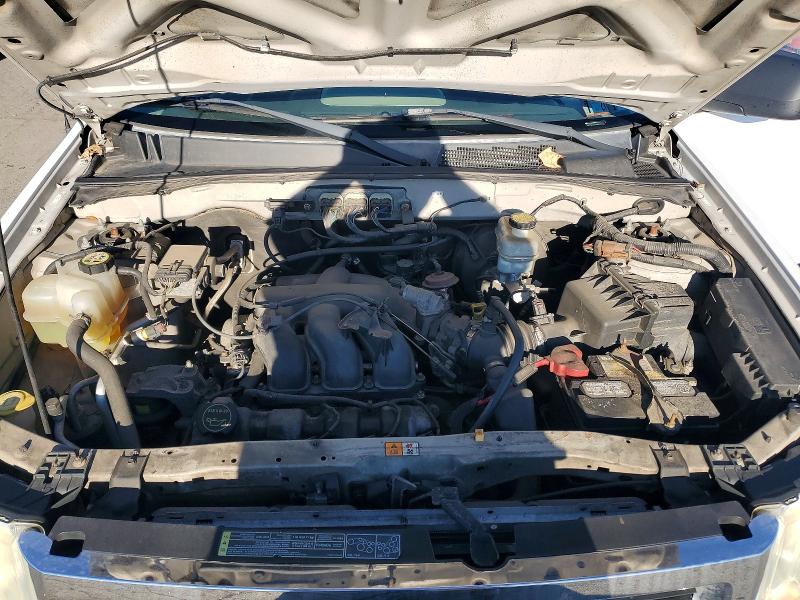 Photo 12 from auction – 2008 FORD ESCAPE with VIN 1FMCU93128KE12331