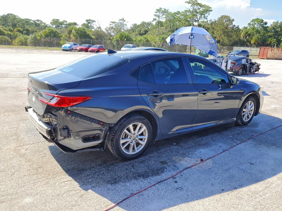 Photo 3 from auction – 2025 TOYOTA CAMRY with VIN 4T1DAACK1SU002865