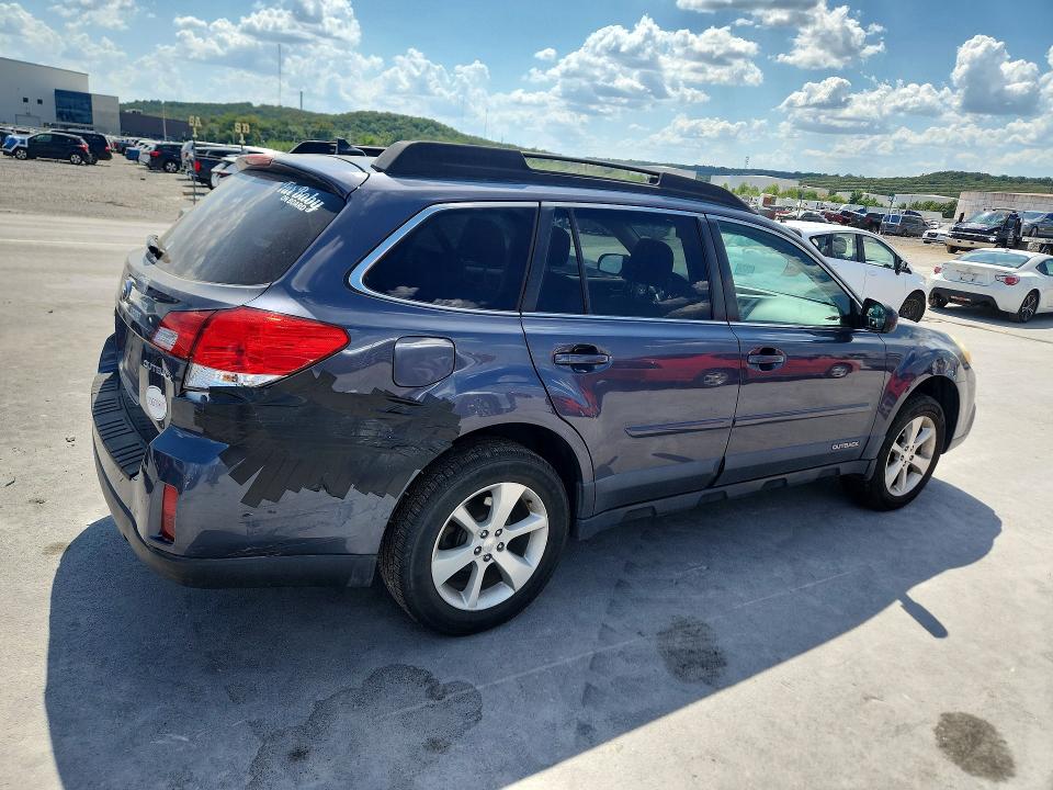 Photo 3 from auction – 2014 SUBARU OUTBACK with VIN 4S4BRCLC1E3245672