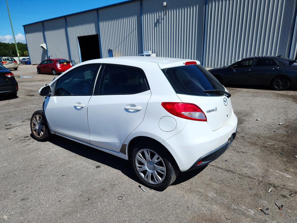 Foto 2 de la subasta – 2013 MAZDA MAZDA2 con VIN JM1DE1KY2D0156056