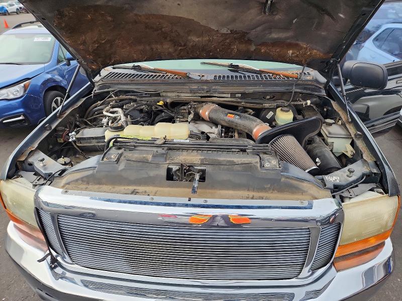 Снимка 11 от търг – 2001 FORD EXCURSION с VIN 1FMNU41S81EB19206