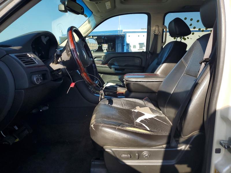 Photo 7 from auction – 2008 CADILLAC ESCALADE with VIN 1GYFK668X8R119034