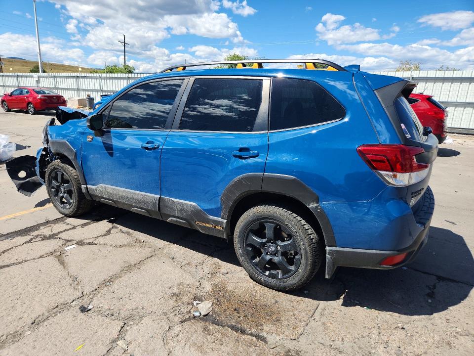 Foto 2 de la subasta – 2022 SUBARU FORESTER con VIN JF2SKAMC9NH437518