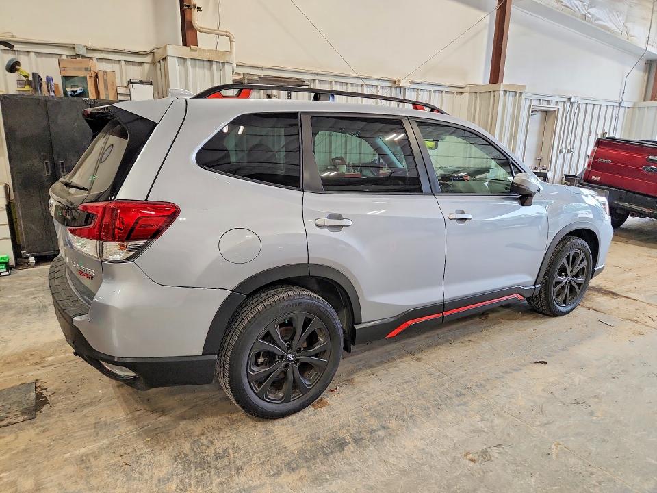 Photo 3 from auction – 2021 SUBARU FORESTER with VIN JF2SKARC6MH445485