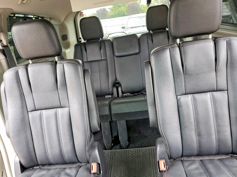 Foto 10 de la subasta – 2016 CHRYSLER TOWN & COUNTRY con VIN 2C4RC1BG3GR304597
