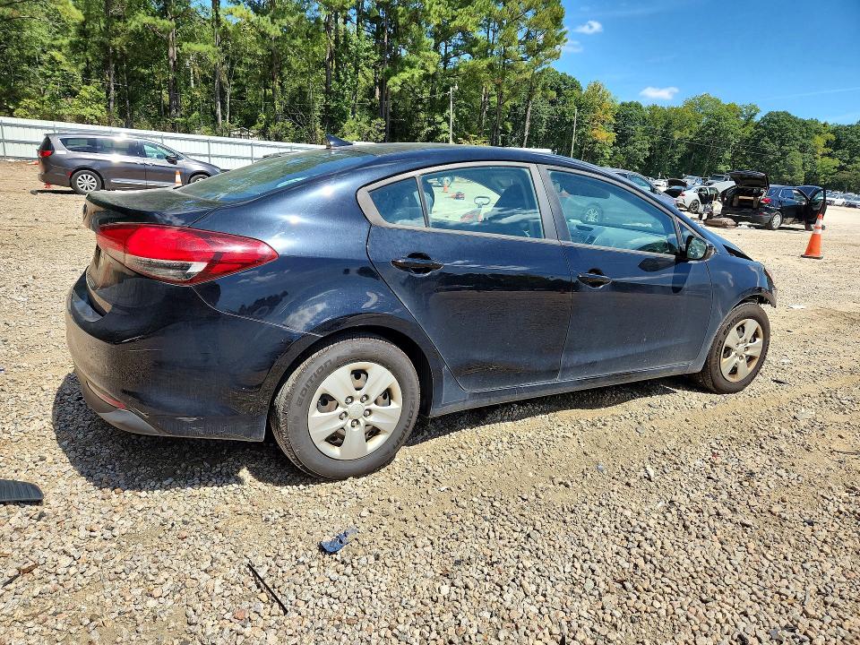 Photo 3 from auction – 2018 KIA FORTE with VIN 3KPFK4A75JE236787