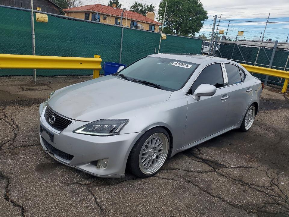 LEXUS IS 2006 with VIN JTHBE262765008685 - Photo from auction
