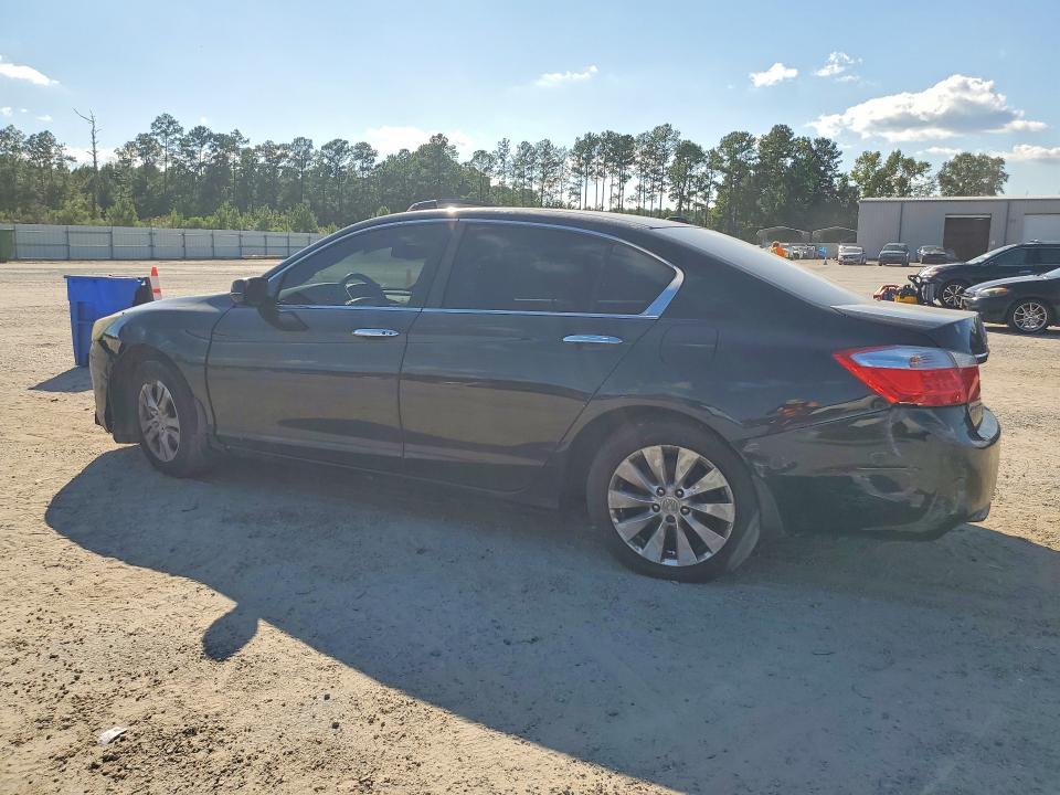 Photo 2 from auction – 2013 HONDA ACCORD with VIN 1HGCR2F86DA086007