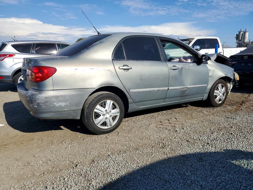 Photo 3 from auction – 2004 TOYOTA COROLLA with VIN 1NXBR32E44Z336771